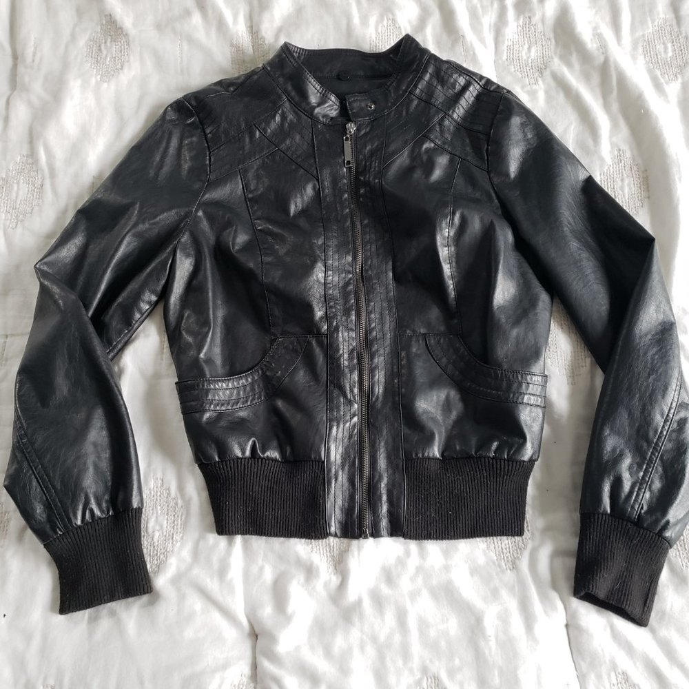 Women's Leather Jacket in Black Size L